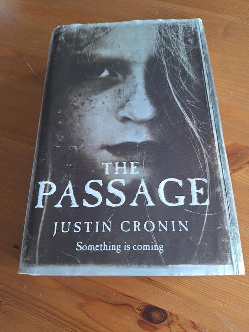Justin Cronin- the passage + the twelve (tome 1&2), Livres, Science-fiction, Utilisé, Enlèvement