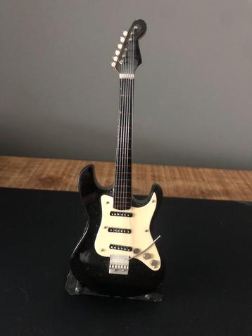 Miniatuur gitaar