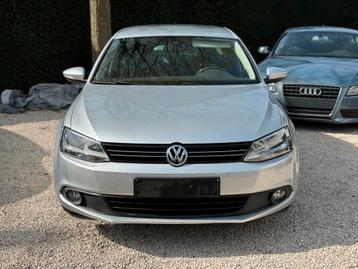 Volkswagen Jetta 1.2i benzine -Zetelvwrmg*2012*85000KM!!