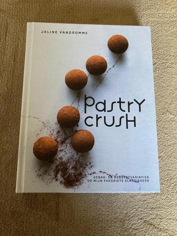 Boek 'Pastry crush', Gebak en dessertvariaties 214 blz, 2020