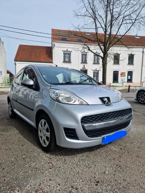 Peugeot 107, Auto's, Peugeot, Particulier, ABS, Airbags, Alarm, Centrale vergrendeling, Elektrische ramen, Isofix, Metaalkleur