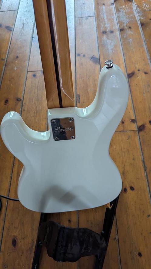 Fender Squier classic vibe precision bass, Muziek en Instrumenten, Snaarinstrumenten | Gitaren | Bas, Zo goed als nieuw, Ophalen