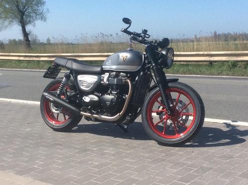 TRIUMPH EC1 " LIMITED EDITION ", Motos, Motos | Triumph, Entreprise, Naked bike, plus de 35 kW, 2 cylindres, Enlèvement