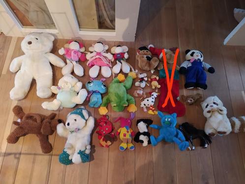 Des câlins variés. Idéal comme petit cadeau supplémentaire., Enfants & Bébés, Jouets | Peluches, Comme neuf, Enlèvement ou Envoi