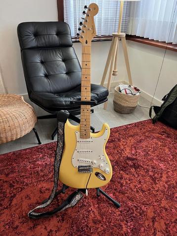 Fender player stratocaster SSS buttercream