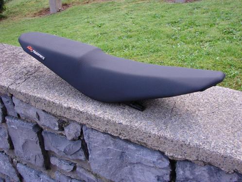 Selle rabaissée KTM 2011 -2013 ref : 772.07.040.000 état imp, Motoren, Accessoires | Overige, Nieuw, Ophalen