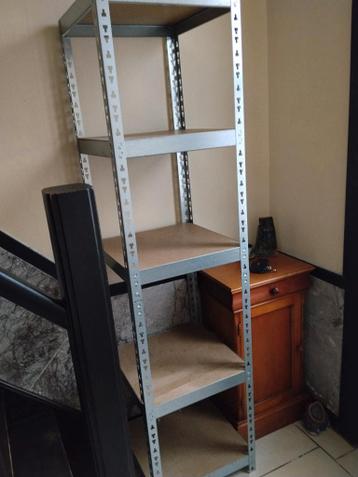 Rek metaal en hout GRATIS