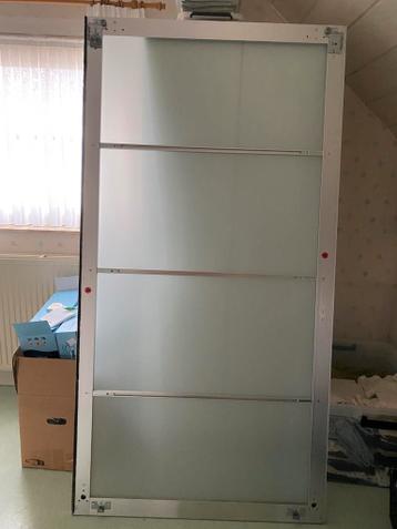 Schuifdeuren van 1 Ikea kast