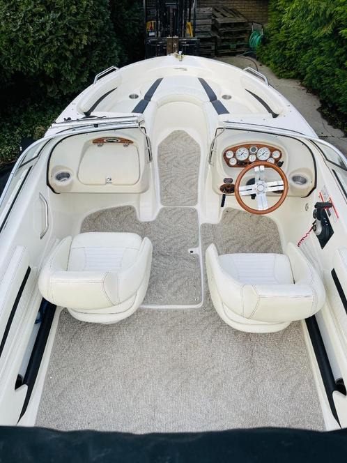 Speedboot Glastron GT 205 + trailer 200 vaaruren, Sports nautiques & Bateaux, Bateaux à moteur & Yachts à moteur, Comme neuf, Polyester
