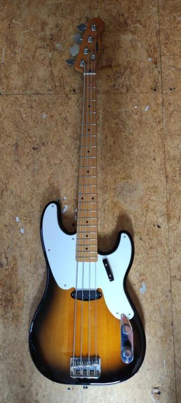 Squier (by Fender) 50s precision bass (Classic Vibe)