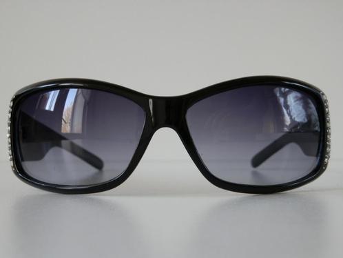 DG zonnebril., Handtassen en Accessoires, Zonnebrillen en Brillen | Dames, Zo goed als nieuw, Zonnebril, Overige merken, Overige kleuren