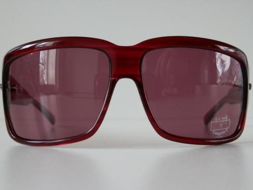 Oxydo Arka zonnebril. By Safilo., Handtassen en Accessoires, Zonnebrillen en Brillen | Dames, Zo goed als nieuw, Zonnebril, Overige merken