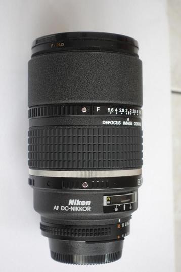 Nikon 135 mm AF DC-NIKKOR 1:2