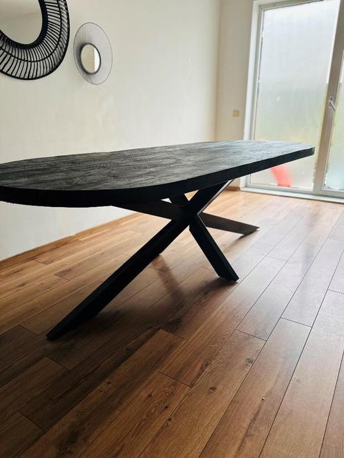 Eettafel Barn Ovaal Zwart Mangohout 240cm, Huis en Inrichting, Tafels | Eettafels, Zo goed als nieuw, 50 tot 100 cm, 200 cm of meer