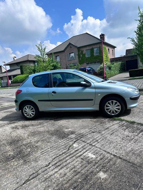 Peugeot 206 1.4 benzine, Auto's, Peugeot, Particulier, ABS, Airbags, Airconditioning, Alarm, Bluetooth, Centrale vergrendeling
