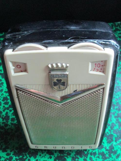 Grundig taschen-Transistor Boy 58/59. Allemagne., Antiquités & Art, Antiquités | TV & Hi-Fi, Enlèvement ou Envoi