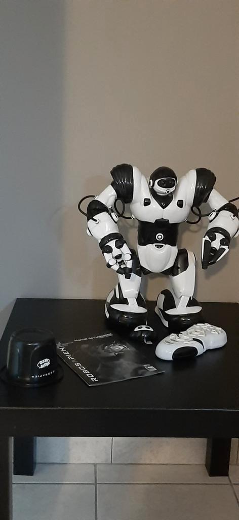 Robosapiens ( robot électronique), Enfants & Bébés, Jouets | Figurines, Comme neuf, Enlèvement ou Envoi