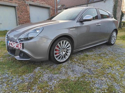 Alfa Romeo Giulietta édition Maserati, Autos, Alfa Romeo, Particulier, Giulietta, Essence, Euro 5, Berline, 5 portes, Boîte manuelle