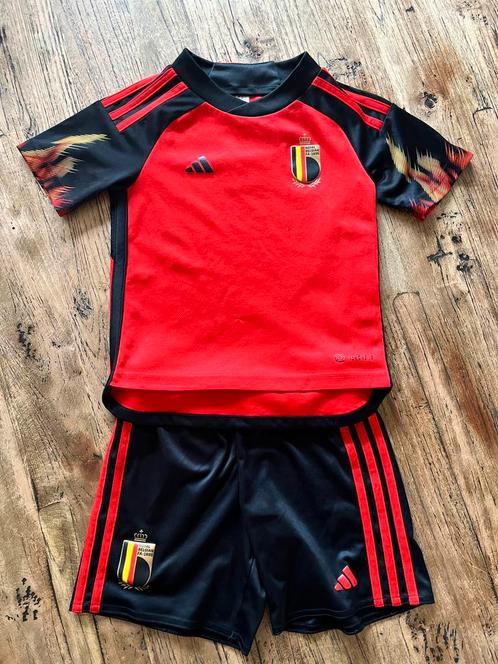 Origineel voetbaltenue België, rode duivels maat 110, Sports & Fitness, Football, Comme neuf, Set, Enlèvement ou Envoi