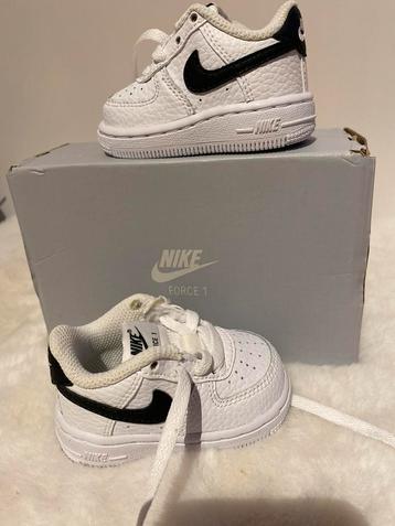 Nike air force 1 Taille 18