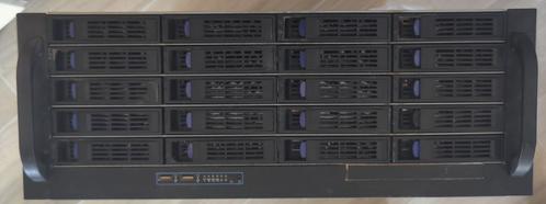 20 bay 19inch server, Informatique & Logiciels, Serveurs, Utilisé, 3 à 4 Ghz, 16 GB, Composants échangeables à chaud, Enlèvement
