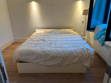 Gratis bed met auping lattenbodem