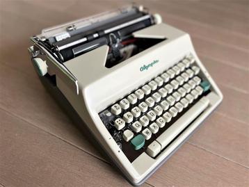 Olympia SM9 Deluxe Vintage 1964 typemachine