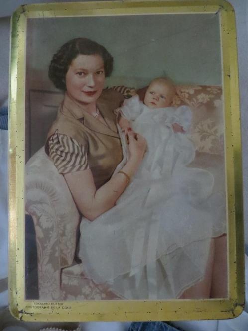 boîte en fer blanc - La reine Astrid et son enfant, Collections, Maisons royales & Noblesse, Utilisé, Autres types, Enlèvement ou Envoi