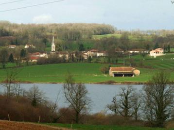 Terrain constructible avec vue.. en France (Charente)