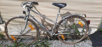 Vélo de ville gris PEUGEOT (10 vitesses) - Mixte