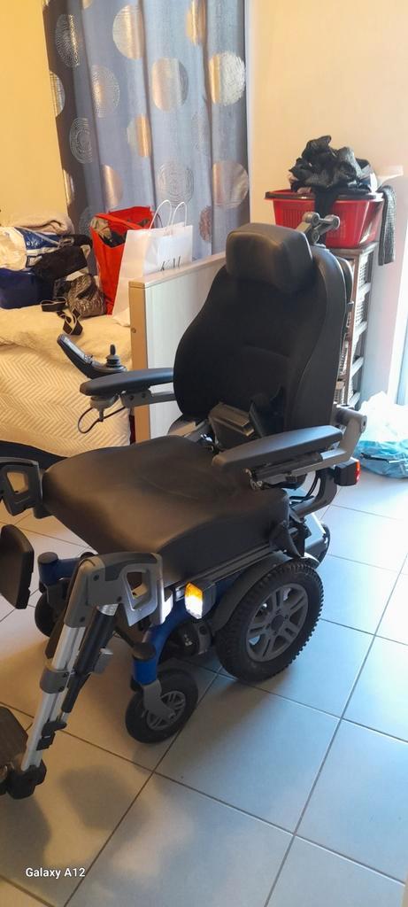 uitstekende elektrische rolstoel met verschillende opties, Diversen, Rolstoelen, Zo goed als nieuw, Elektrische rolstoel, Ophalen