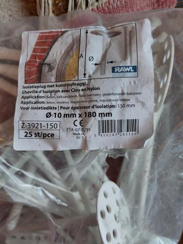 Cheville d'isolation avec clou en nylon