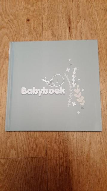 Babyboek - Leg je leukste herinneringen vast