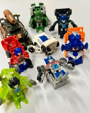 Lot de 8 mini-robots de combat Transformers, 8 figurines