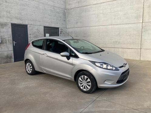 Ford Fiesta 1.3 essence 2011 avec 89 000 km *climatisation*, Autos, Ford, Entreprise, Achat, Fiësta, ABS, Airbags, Air conditionné