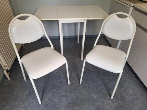 Tafel en 2 bijpassende stoelen, Maison & Meubles, Tables | Tables à manger, Comme neuf, Enlèvement