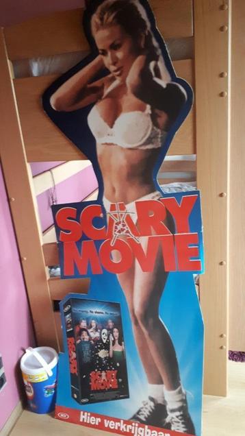 Live size original cardboard cutout van Scary Movie Carmen E