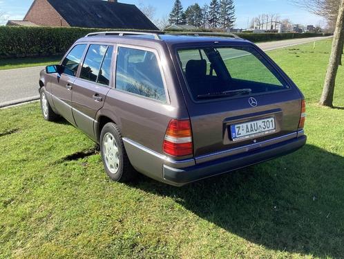 Mercedes 230 TE Kombi 7-Zitter !! Oldtimer!, Auto's, Mercedes-Benz, Bedrijf, Te koop, 200-Serie, ABS, Airconditioning, Centrale vergrendeling