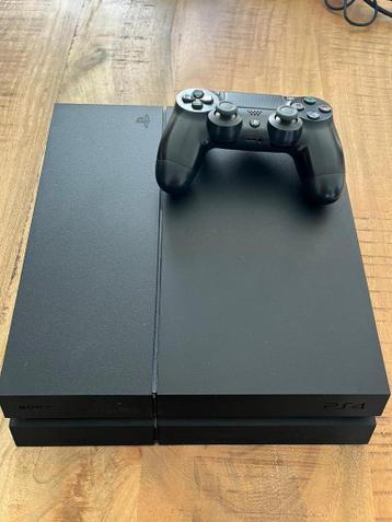 PlayStation 4 + 17 spelletejs