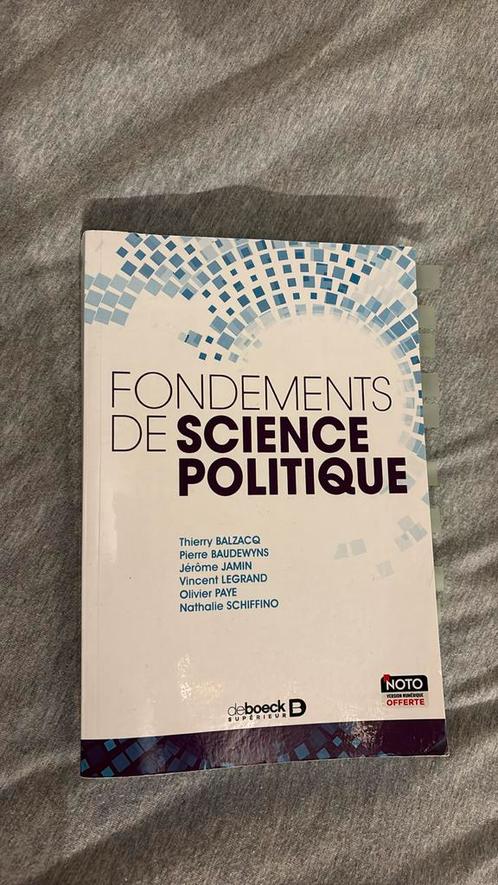 « Fondements de science politique » édition Deboeck 2014, Livres, Livres scolaires, Comme neuf, Sciences sociales, Autres niveaux