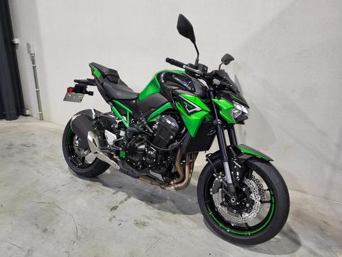 Z900 neuf en stock, Motos, Motos | Kawasaki, Entreprise, Naked bike, plus de 35 kW, 4 cylindres, Enlèvement ou Envoi