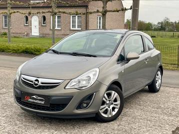 Opel Corsa 1.4benzine Airco Navigatie Fietsendrager Cruise