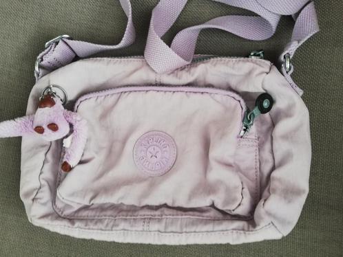 Schoudertas merk Kipling licht paars in nette staat 9 €, Bijoux, Sacs & Beauté, Sacs | Sacs à bandoulière, Comme neuf, Kipling