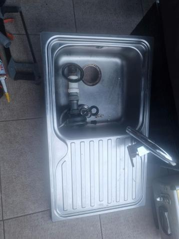 Spoelbak gebruikt mag gratis weg plus kraan afmetingen 50 x