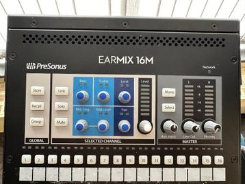 Personal Monitor Mix: Presonus EarMix 16M +statief