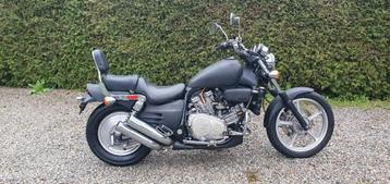 Honda VFC 750 (RC28) - Honda Magna - 1989