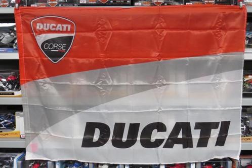 Ducati corse vlag flag 1756004 , 100 x 70 cm. 100 x 70 cm, Divers, Drapeaux & Banderoles, Neuf, Enlèvement ou Envoi