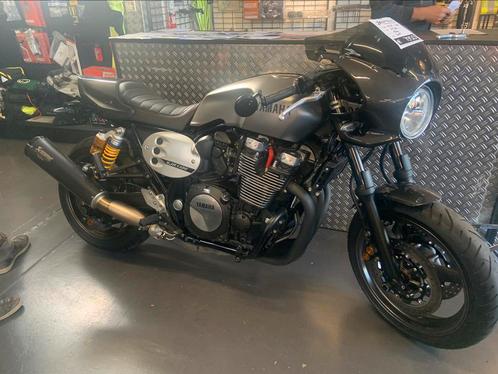 Yamaha xjr1300 sp Met akrapovic, Motos, Motos | Yamaha, Entreprise, Naked bike, plus de 35 kW, 4 cylindres, Enlèvement