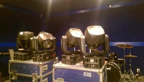 Lot de 4 Lyres Robot Light Wash, Musique & Instruments, Lumières & Lasers, Utilisé, Autres types, Couleur, Enlèvement ou Envoi