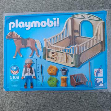 Playmobil paard met paardenbox